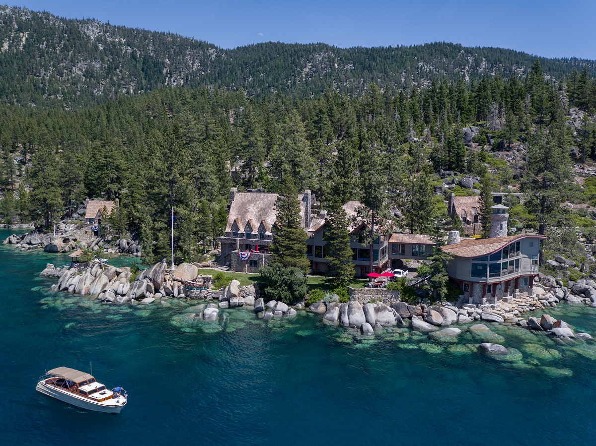 Thunder Bird Lodge museums in the high sierra