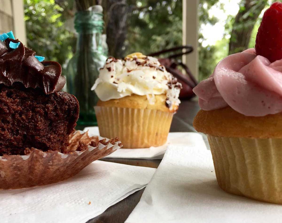 Lila and Sage Cupcakes Cupcake Wars Winner award winning food in the high sierra