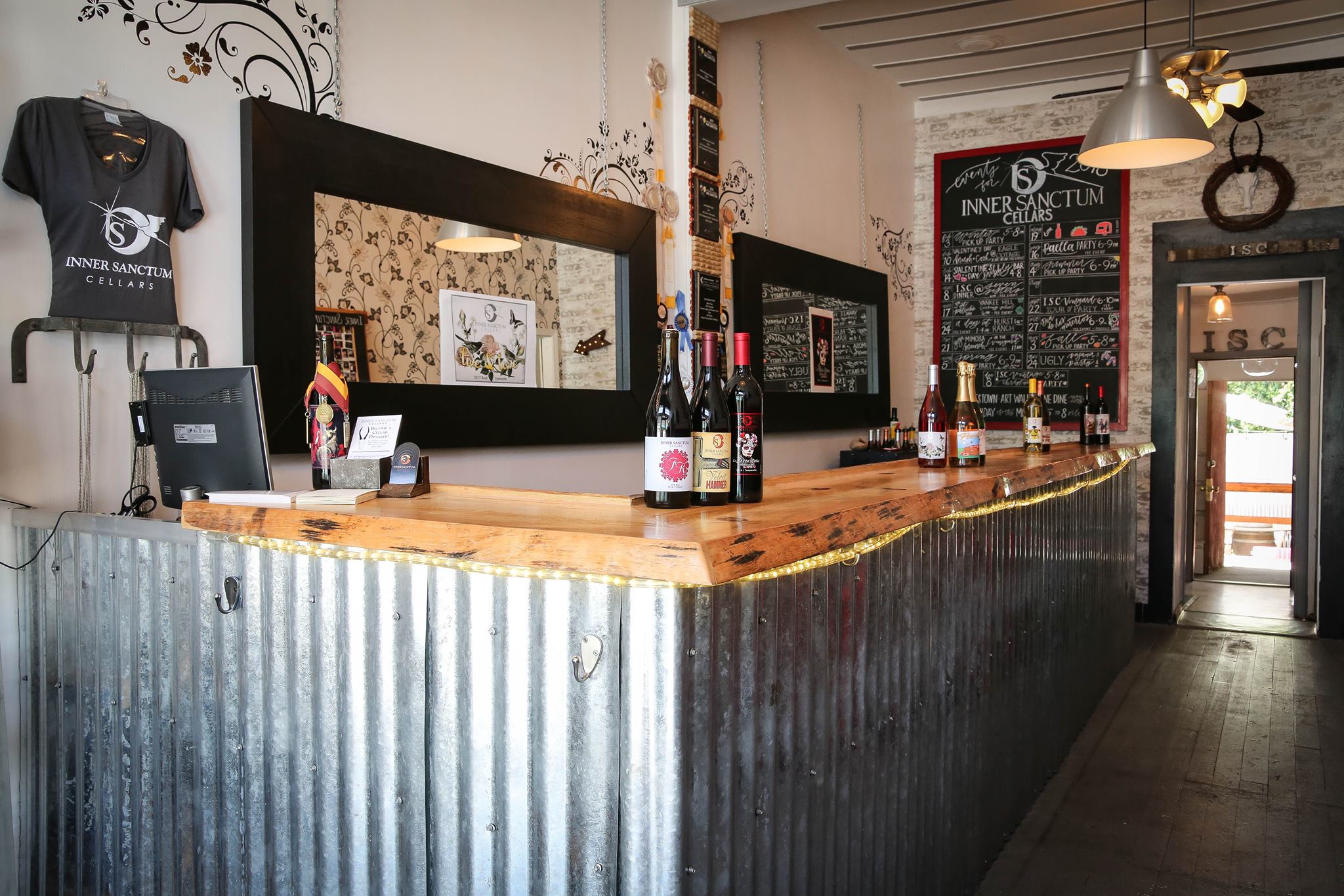 Interior of Inner Sanctum Winery Tasting Room in Tuolumne County California